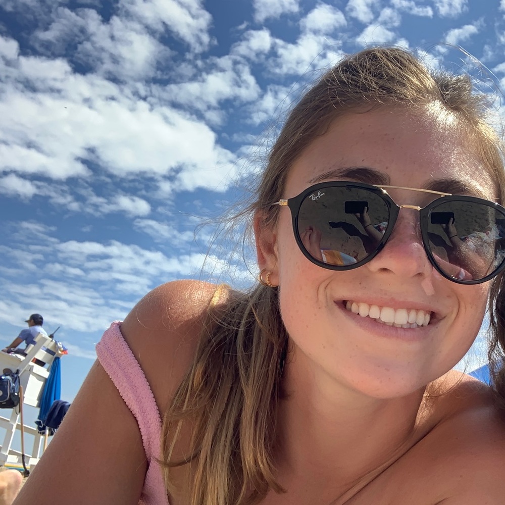 Meet your Posher, Regan